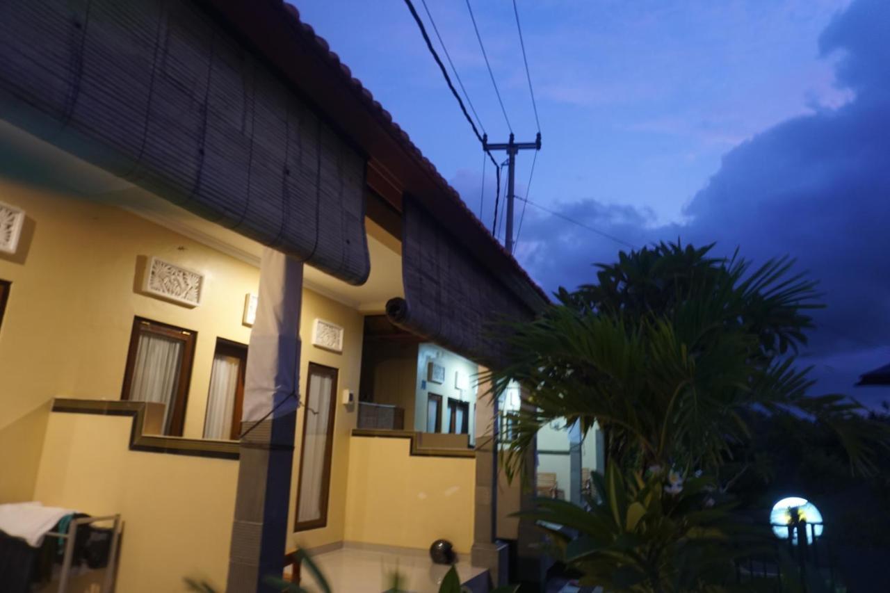 Balibal Bungalow Toyapakeh Exterior photo